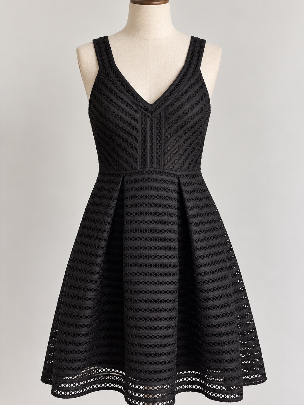 Express Black Eyelet Fit Flare Dress Size 4 Homecoming HOCO Party LBD Cocktail